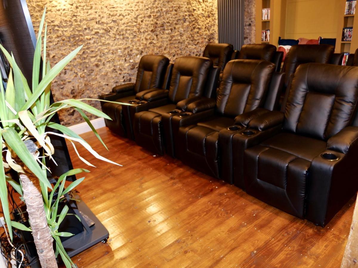 Luxury 9 Bed Manor House Hot Tub Cinema Room Skytv Saffron Walden Exteriér fotografie
